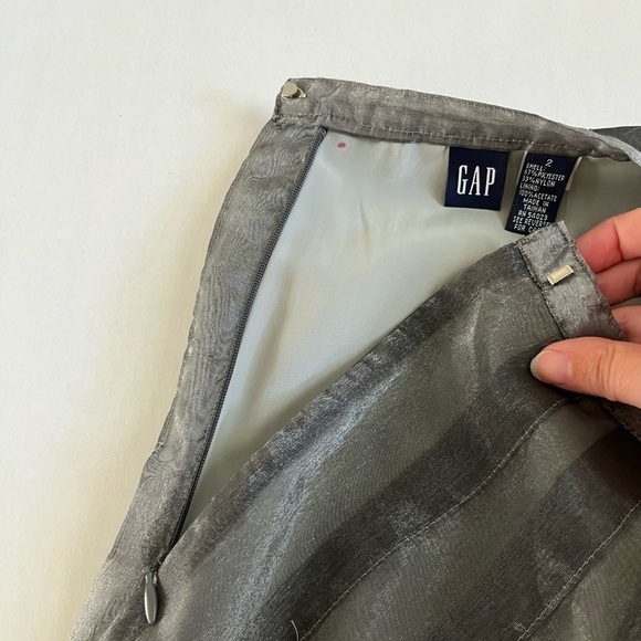 Gap gray A-line pleated lined shimmer / sheer poly/ nylon skirt new with… - Picture 4 of 5
